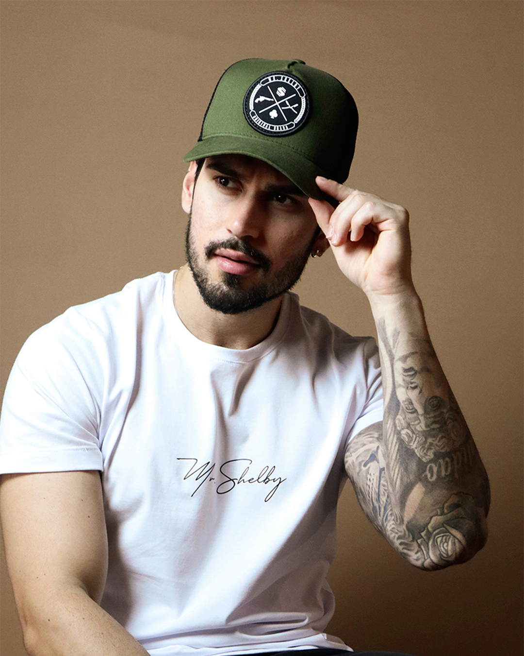 Boné Mr. Shelby Trucker Brasão Verde Escuro