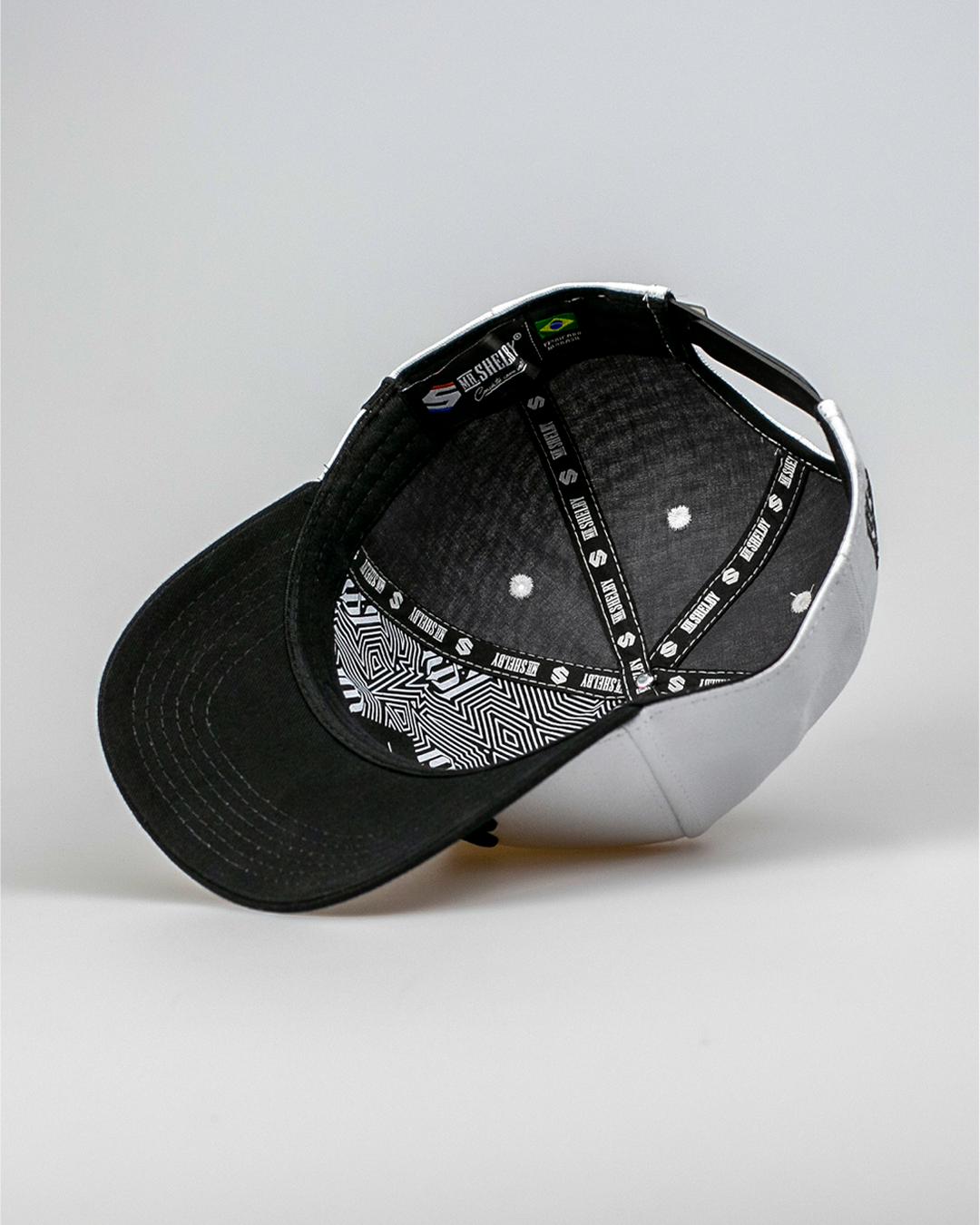 Boné Aba Curva Snapback Mr. Shelby MS-3 Branco e Preto