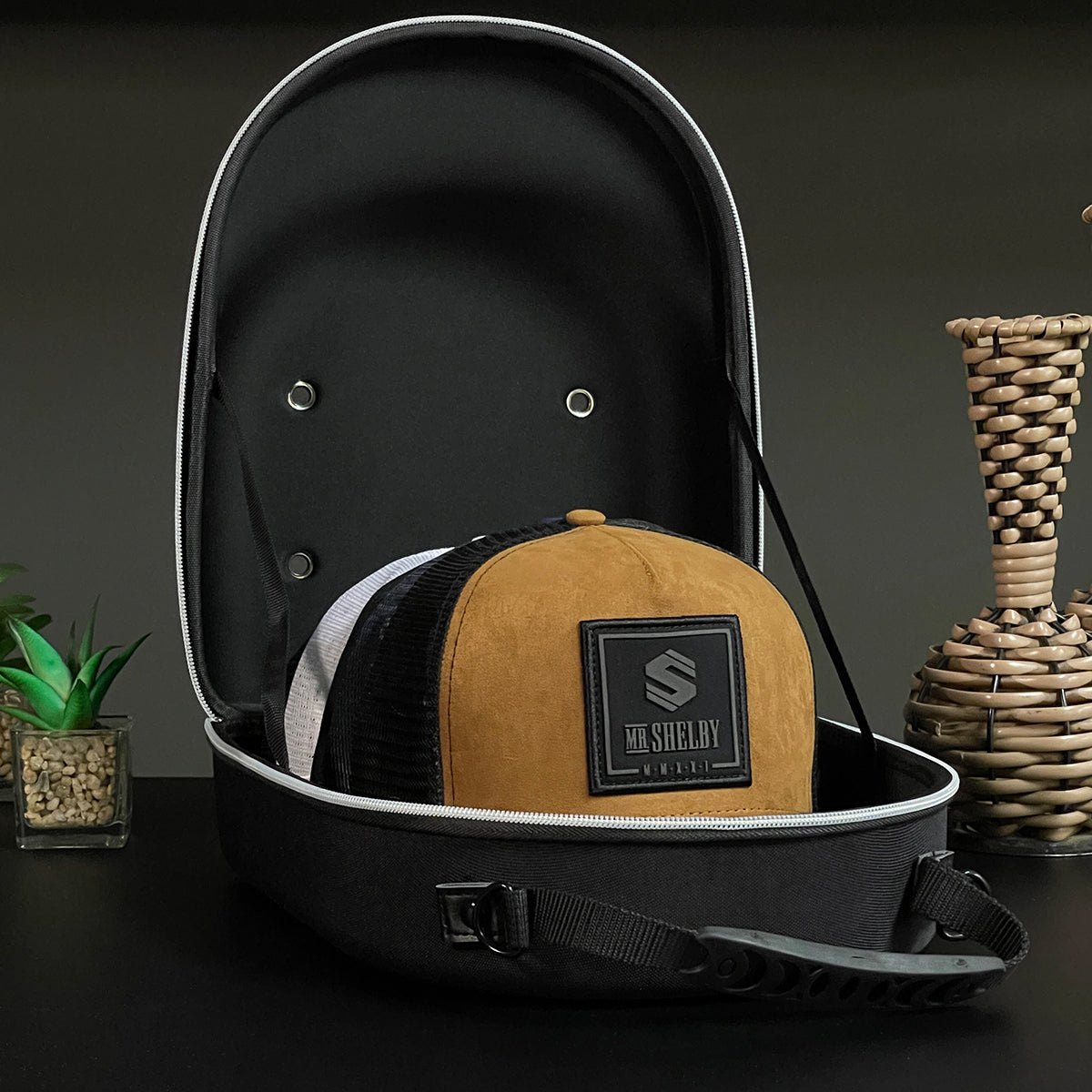 Case Mr. Shelby para Bonés