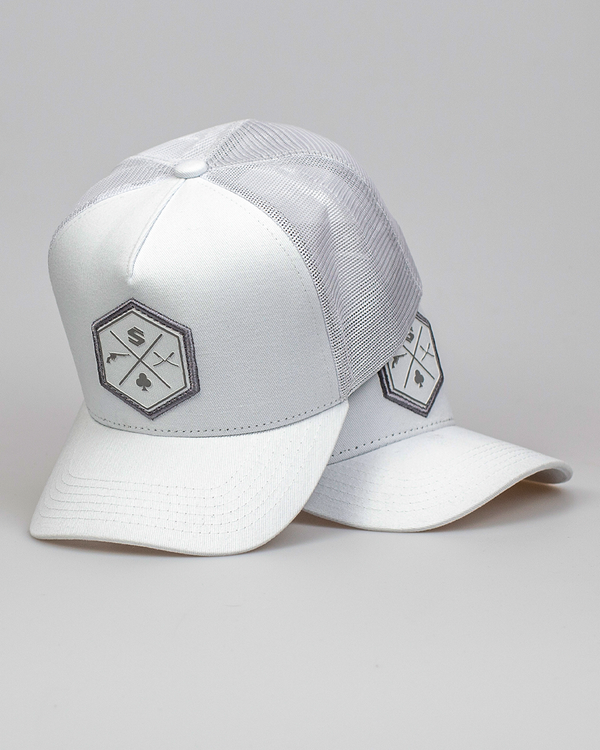 Boné Mr. Shelby Trucker Escudo Branco