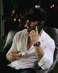 Boné Mr. Shelby Trucker Brasão Preto e Amarelo
