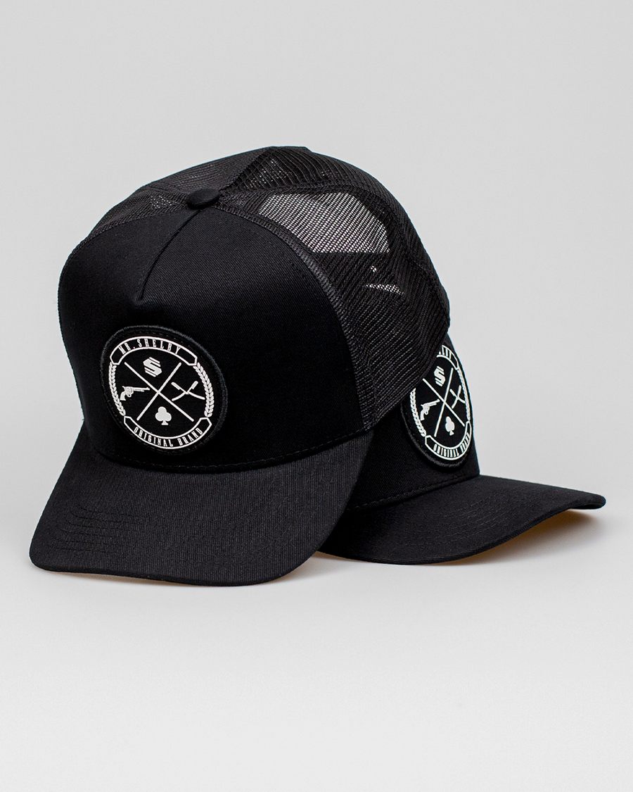 Boné Mr. Shelby Trucker Brasão Preto e Branco