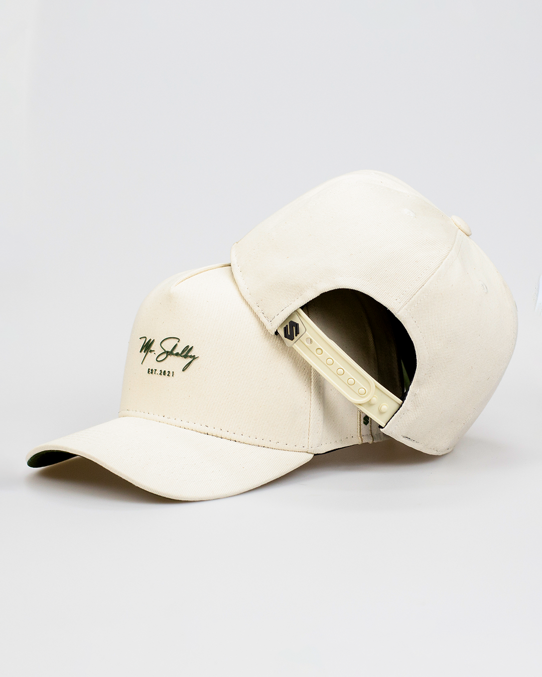 Boné Aba Curva Snapback Mr. Shelby Signature Off White e Verde