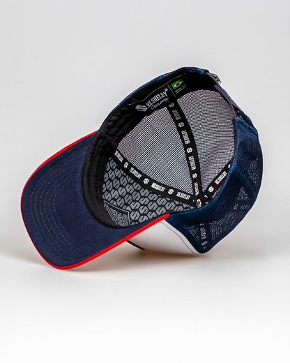 Boné Mr. Shelby Trucker Brasão Azul, Branco e Vermelho