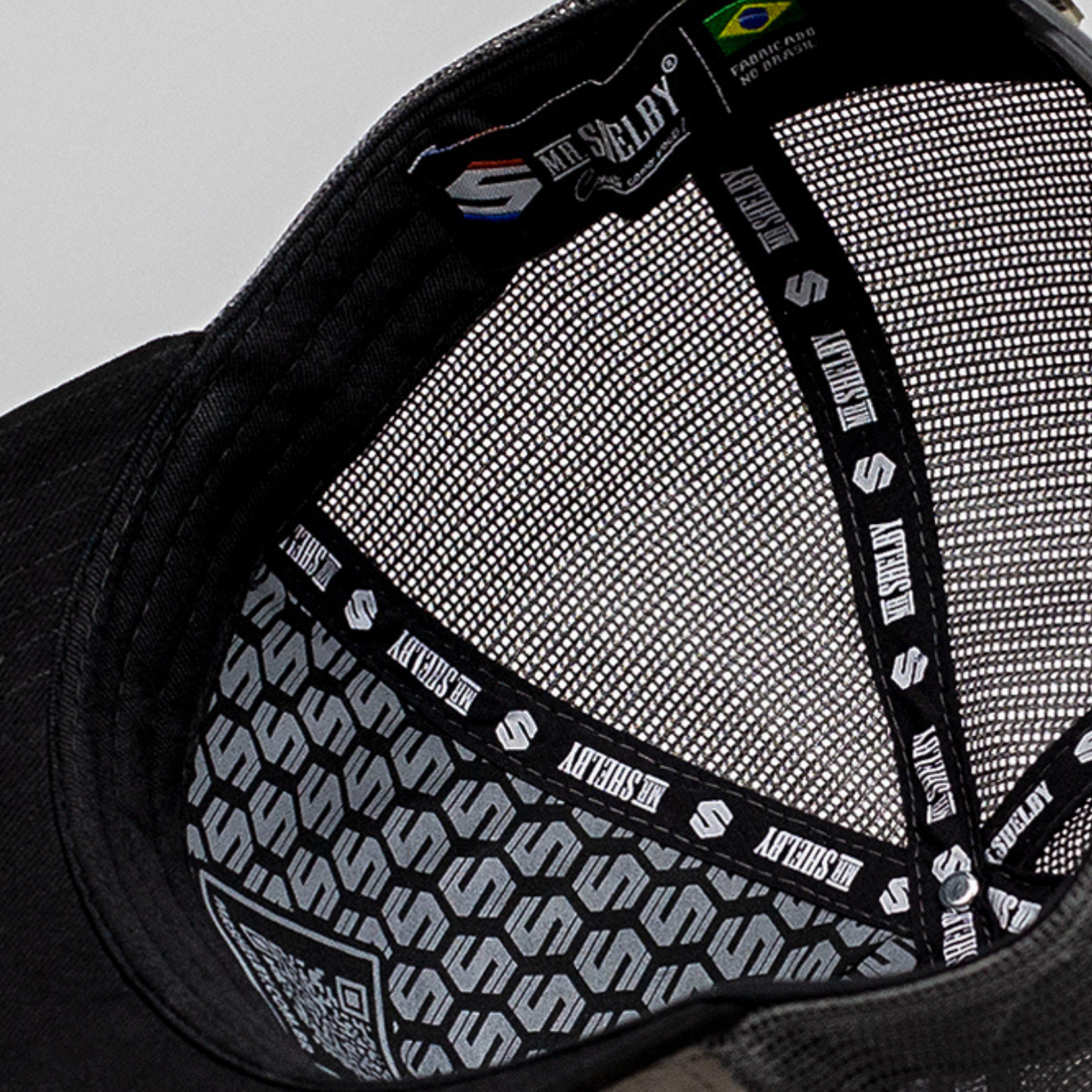 Forro interno com padrão exclusivo Mr.Shelby