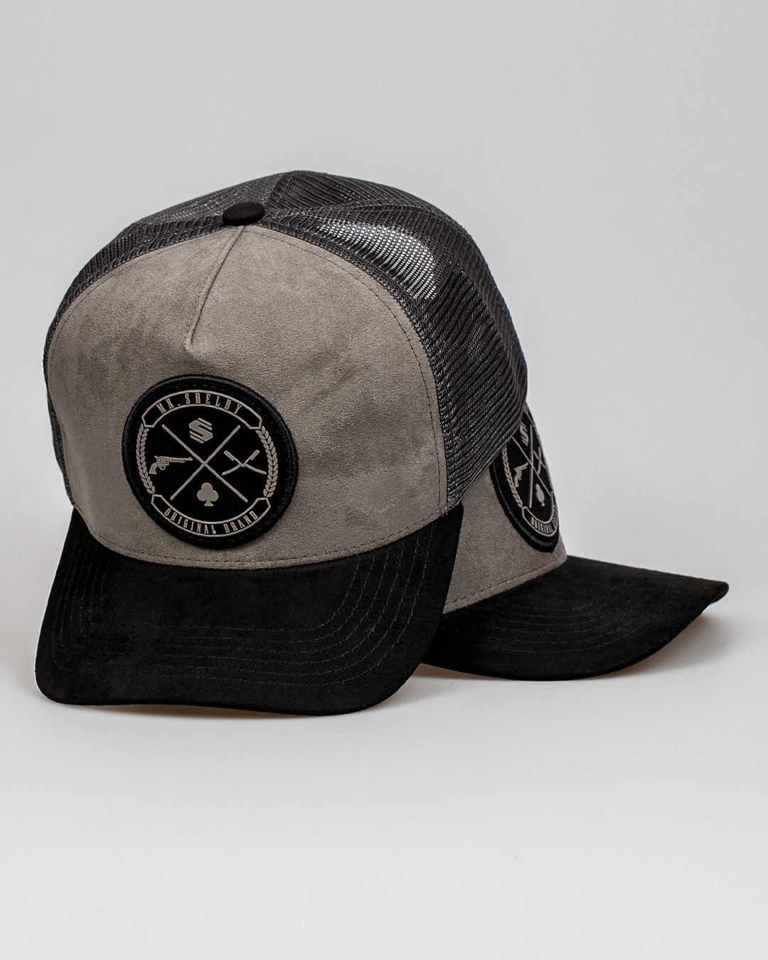 Boné Mr. Shelby Trucker Brasão Chumbo