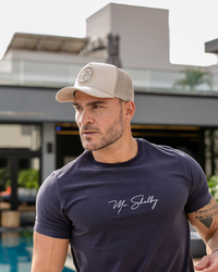 Boné Mr. Shelby Trucker Brasão All Beige