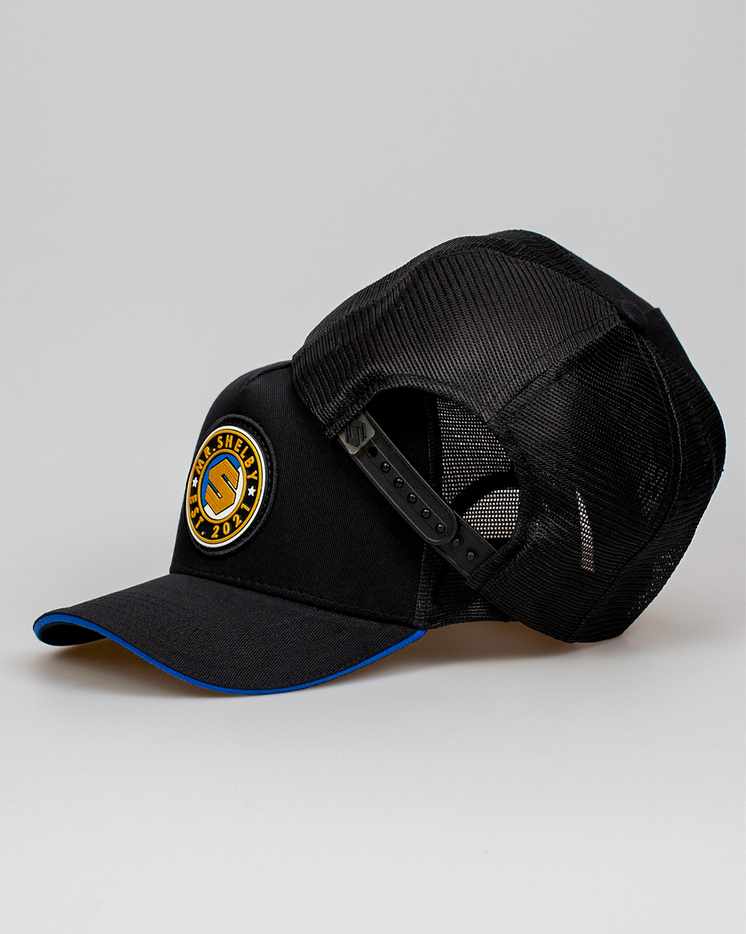 Boné Mr. Shelby Trucker Est. 2021  Preto e Dourado