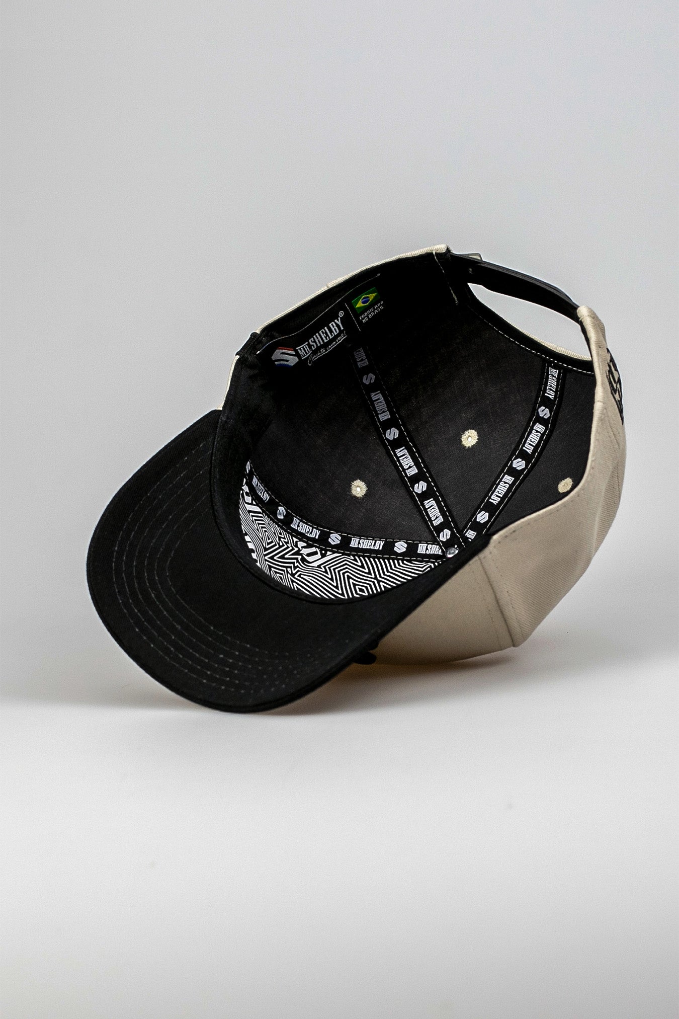 Boné Aba Curva Snapback Mr. Shelby MS-3 Bege e Preto