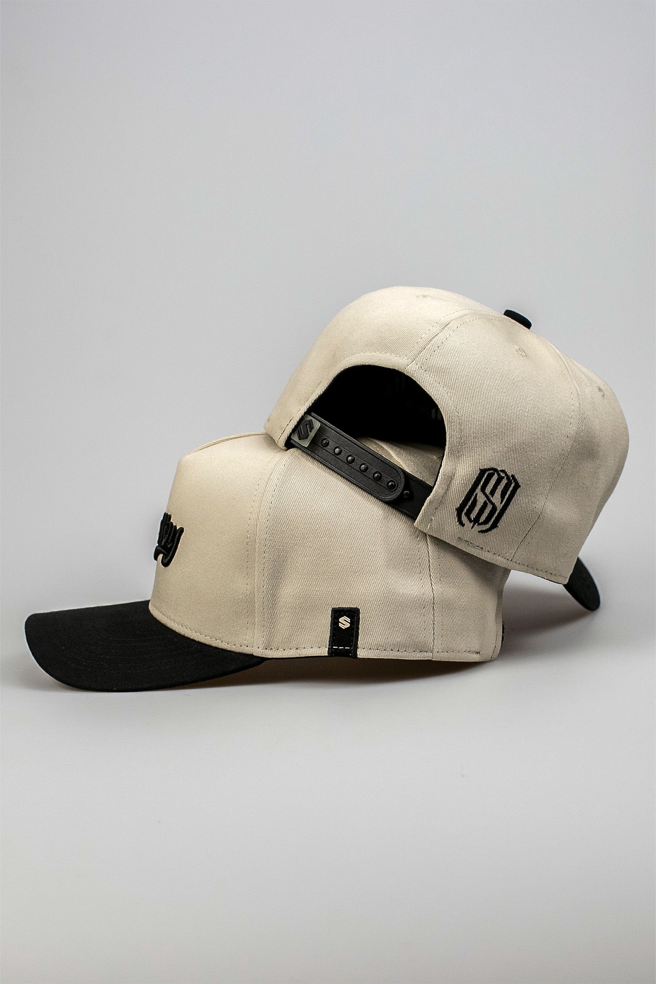 Boné Aba Curva Snapback Mr. Shelby MS-3 Bege e Preto